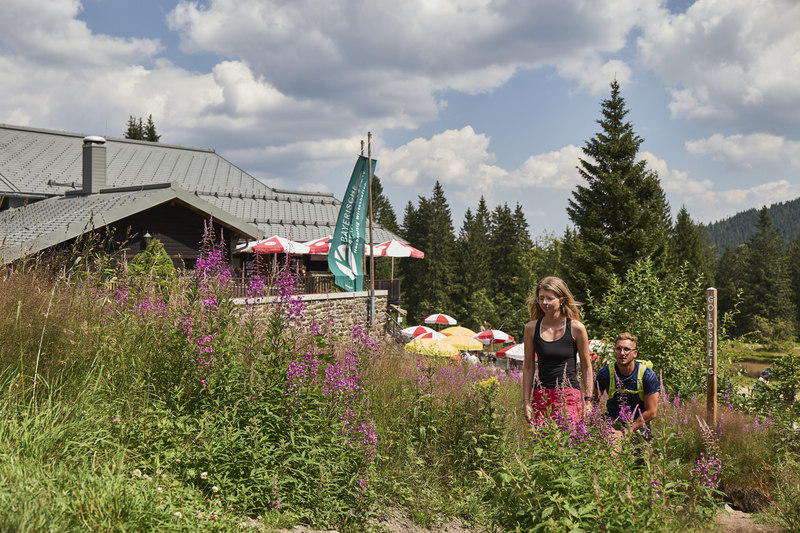 Die Strecke führt vorbei an der Chamer Hütte