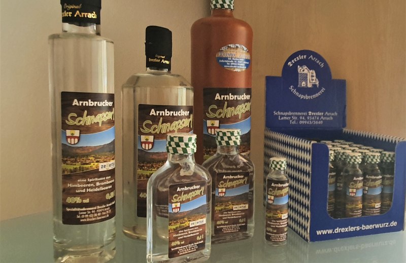 Auch feines Hochprozentiges gibt es am Goldsteig zu schenken.