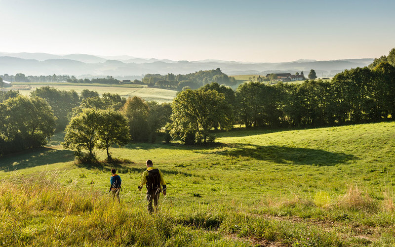 Das malerische Haunkenzeller Tal liegt auf der Goldsteig-Etappe S13 und S14